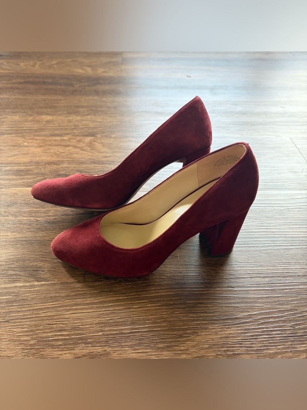 Nine West- Women’s Burgundy Suede Block Heel Pump
Size 6